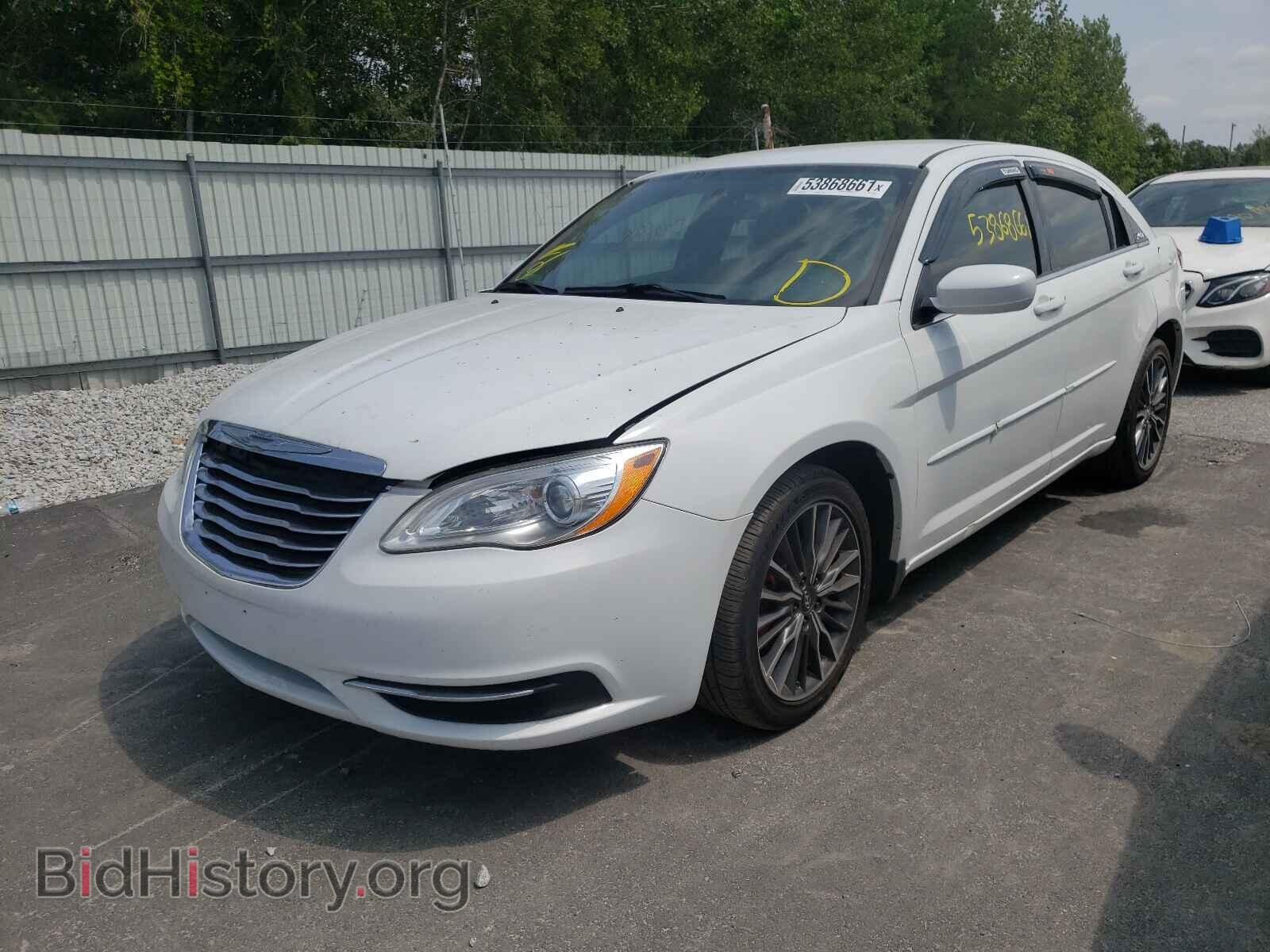2012 CHRYSLER 200 - VIN: 1C3CCBAB8CN222362 - Photo 2