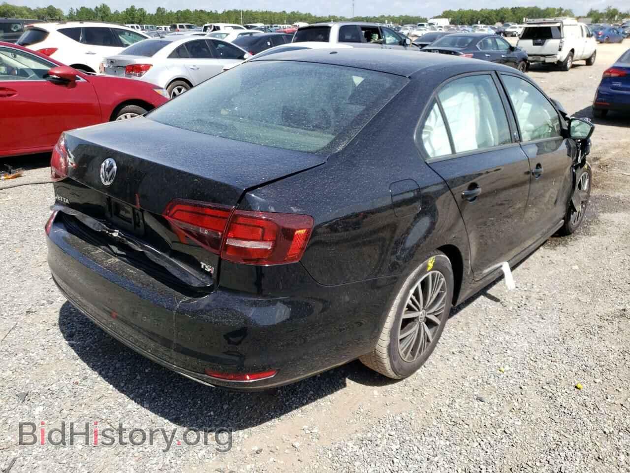 2018 VOLKSWAGEN JETTA - VIN: 3VWDB7AJ7JM257535 - Фото 4