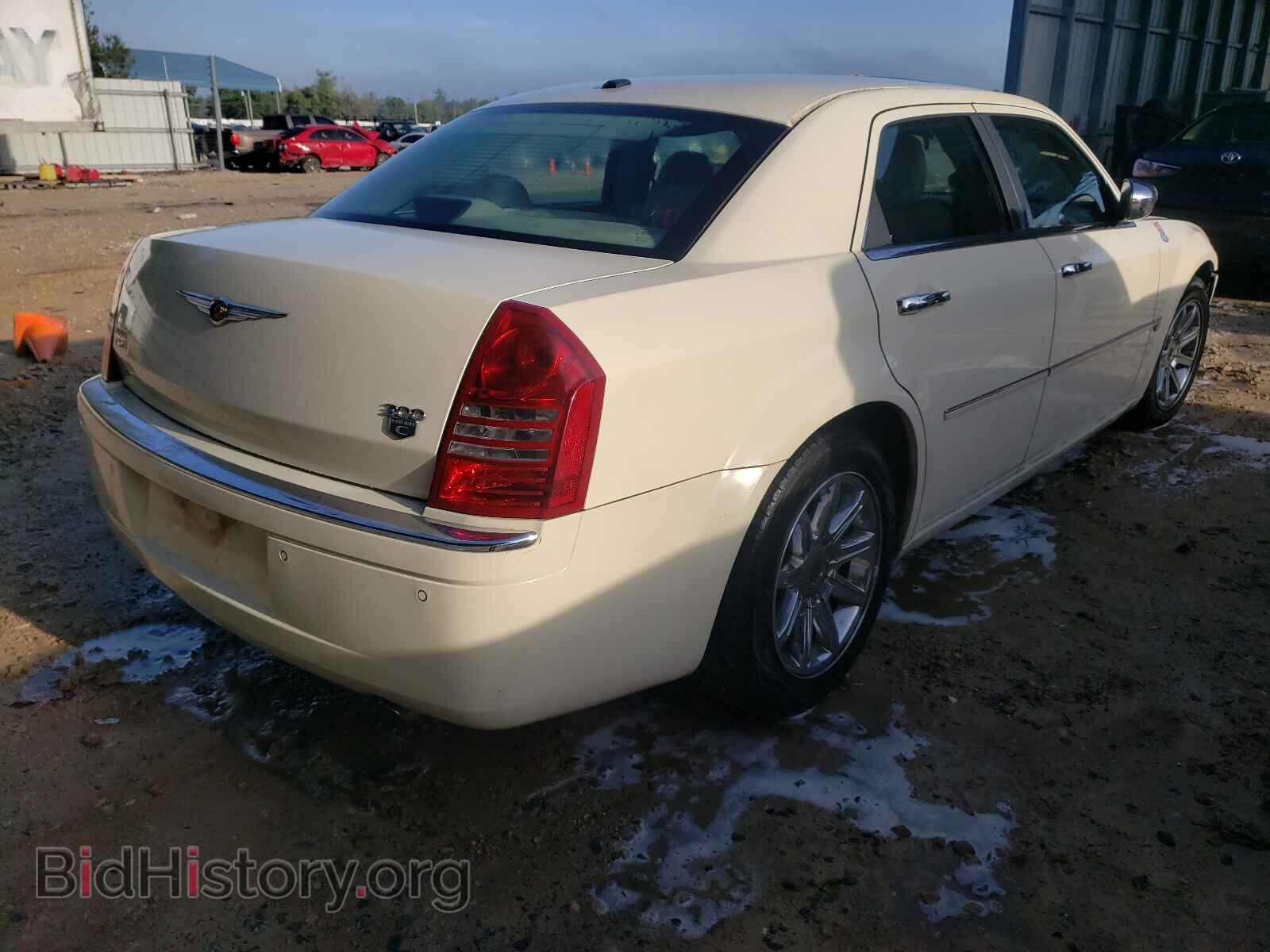 2006 CHRYSLER 300 - VIN: 2C3LA63H76H510031 - Фото 4