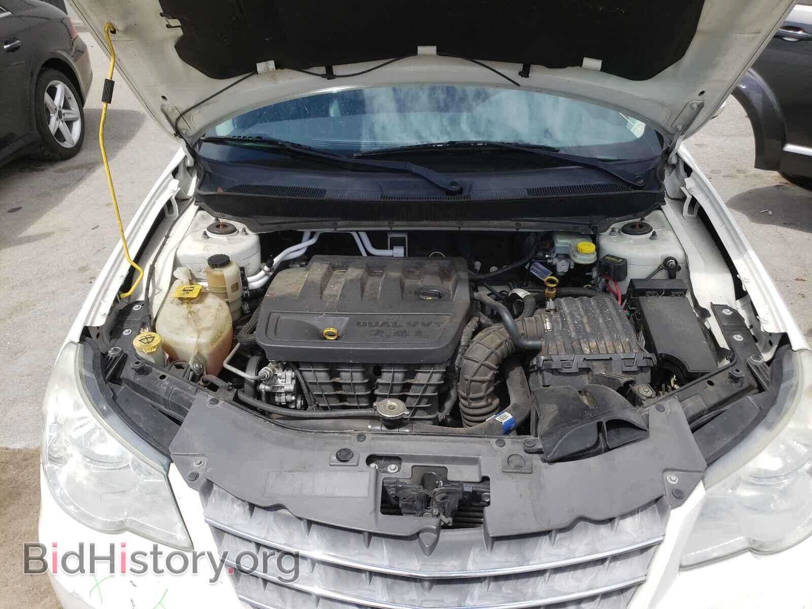 2010 CHRYSLER SEBRING - VIN: 1C3CC5FB4AN133685 - Фото 7