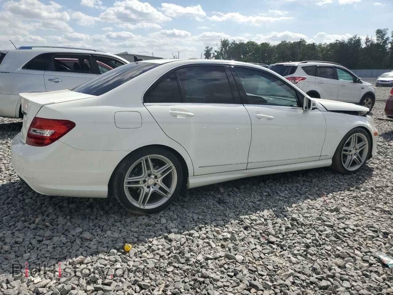 2013 MERCEDES-BENZ C-CLASS - VIN: WDDGF4HB7DR268691 - Фото 3