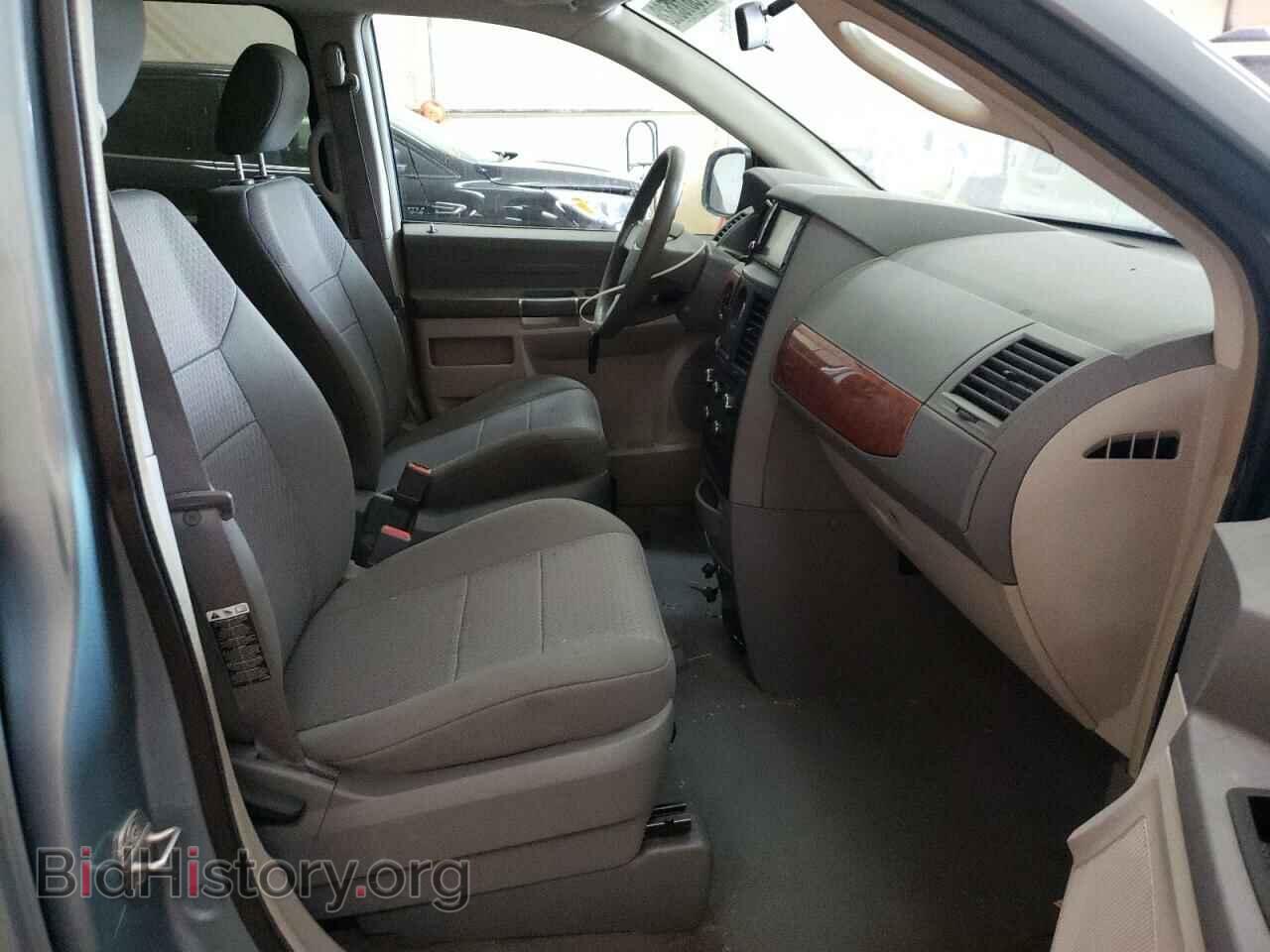 2008 CHRYSLER MINIVAN - VIN: 2A8HR44H88R628107 - Фото 5