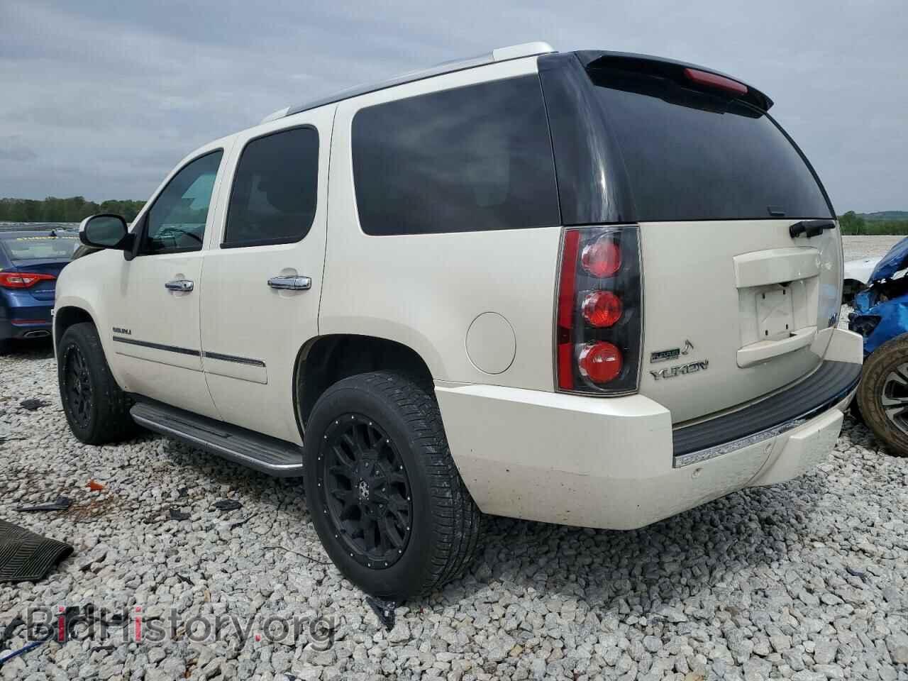 2011 GMC YUKON - VIN: 1GKS2EEF5BR256053 - Фото 2