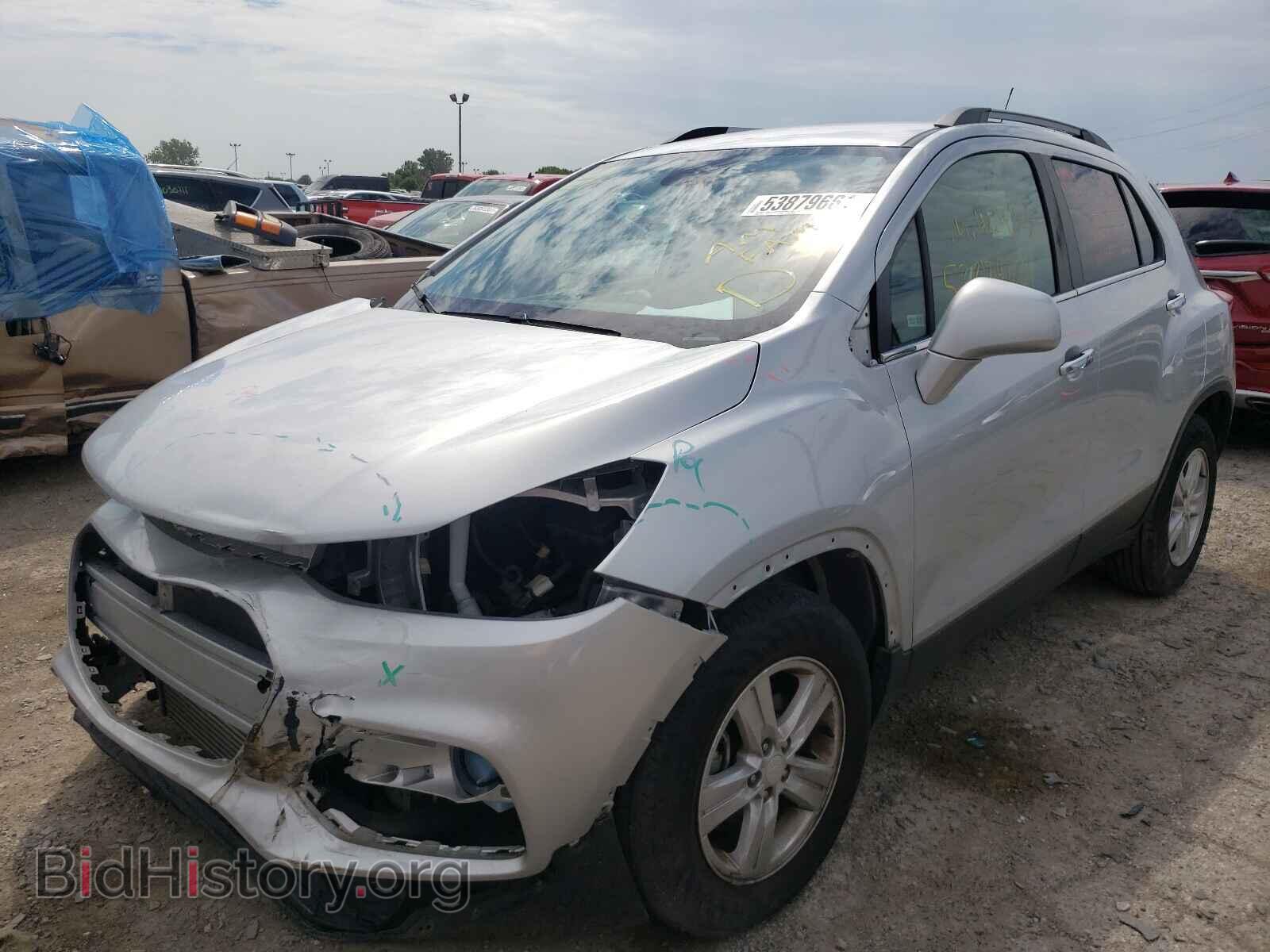 2017 CHEVROLET TRAX - VIN: 3GNCJLSB2HL270976 - Фото 2