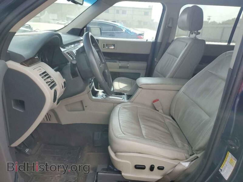 2011 Ford FLEX (VIN 2FMGK5CC9BBD24976) — фото 7 из 12