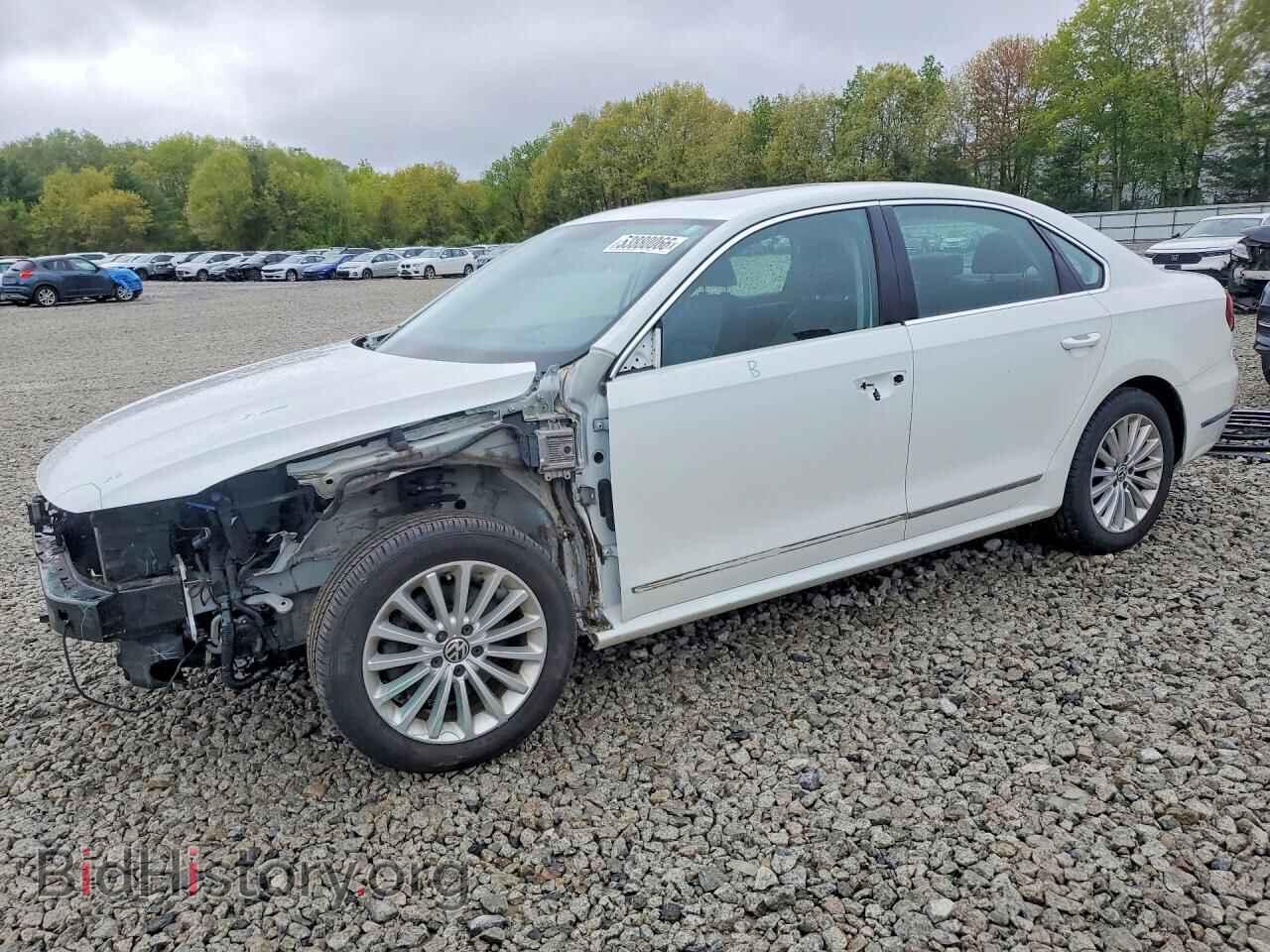 Photo 1VWBT7A33HC024172 - VOLKSWAGEN PASSAT 2017