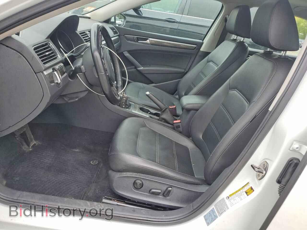 2017 VOLKSWAGEN PASSAT - VIN: 1VWBT7A33HC024172 - Фото 7