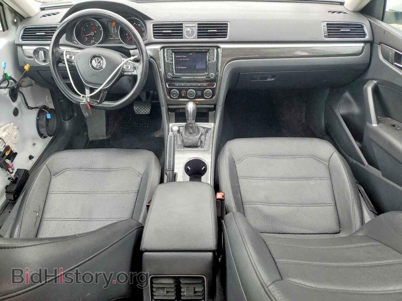 2017 VOLKSWAGEN PASSAT - VIN: 1VWBT7A33HC024172 - Фото 8