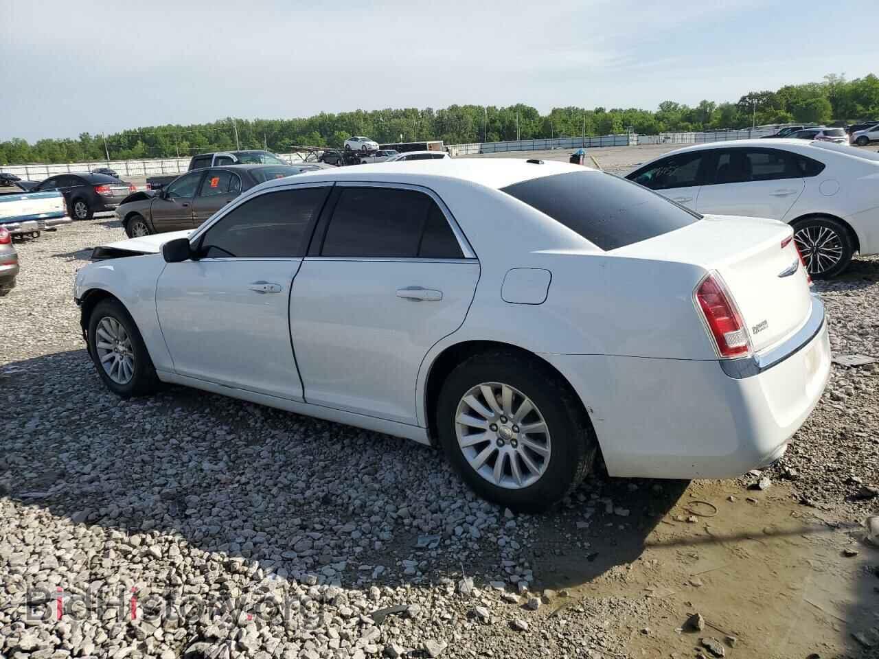2011 CHRYSLER 300 - VIN: 2C3CA4CG3BH536129 - Фото 2