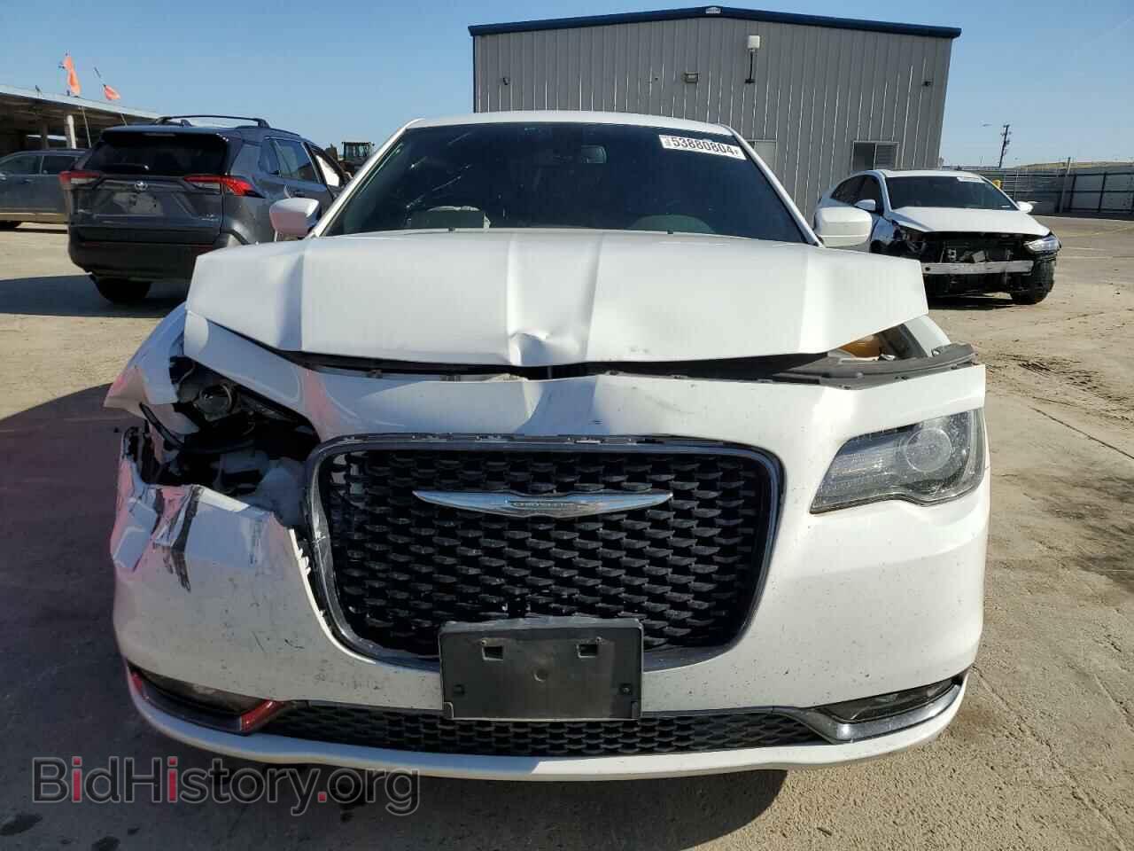 2019 CHRYSLER 300 - VIN: 2C3CCABG6KH559804 - Фото 5