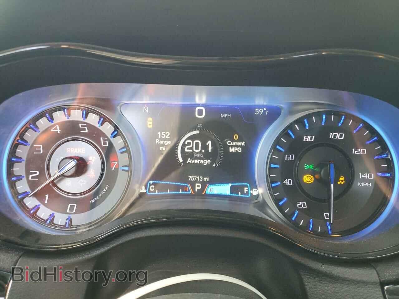 2019 CHRYSLER 300 - VIN: 2C3CCABG6KH559804 - Фото 9