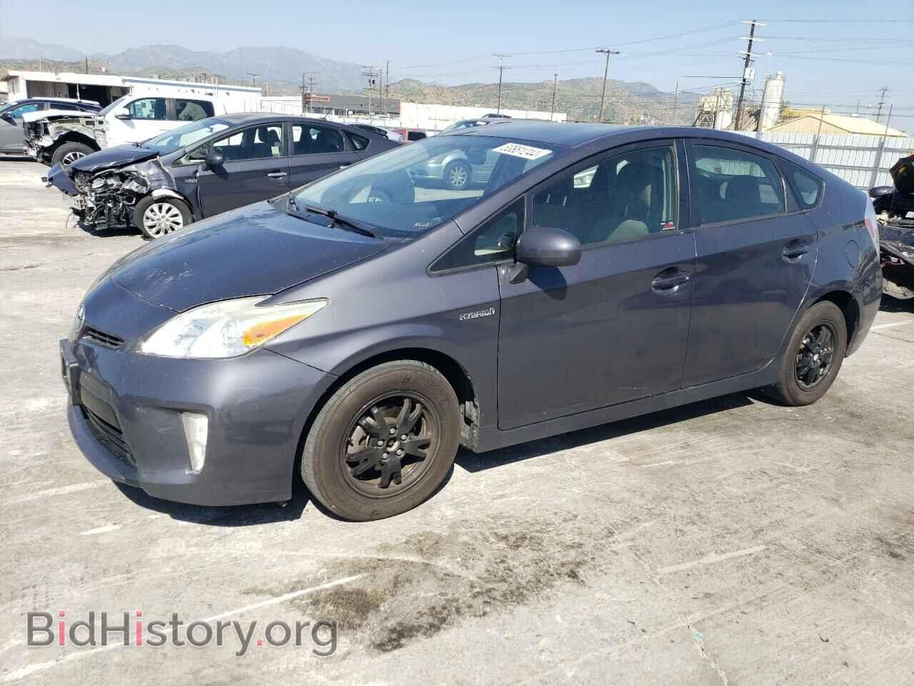 Фотография JTDKN3DU0F1996668 - TOYOTA PRIUS 2015