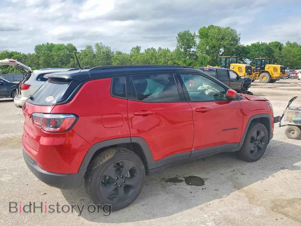 2018 JEEP COMPASS - VIN: 3C4NJDBB3JT313427 - Фото 3