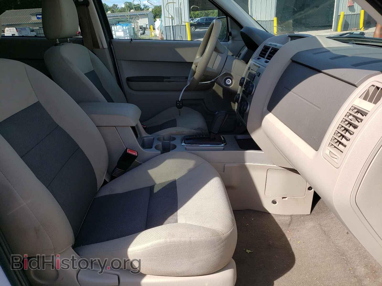 2008 FORD ESCAPE - VIN: 1FMCU93158KA56781 - Фото 5