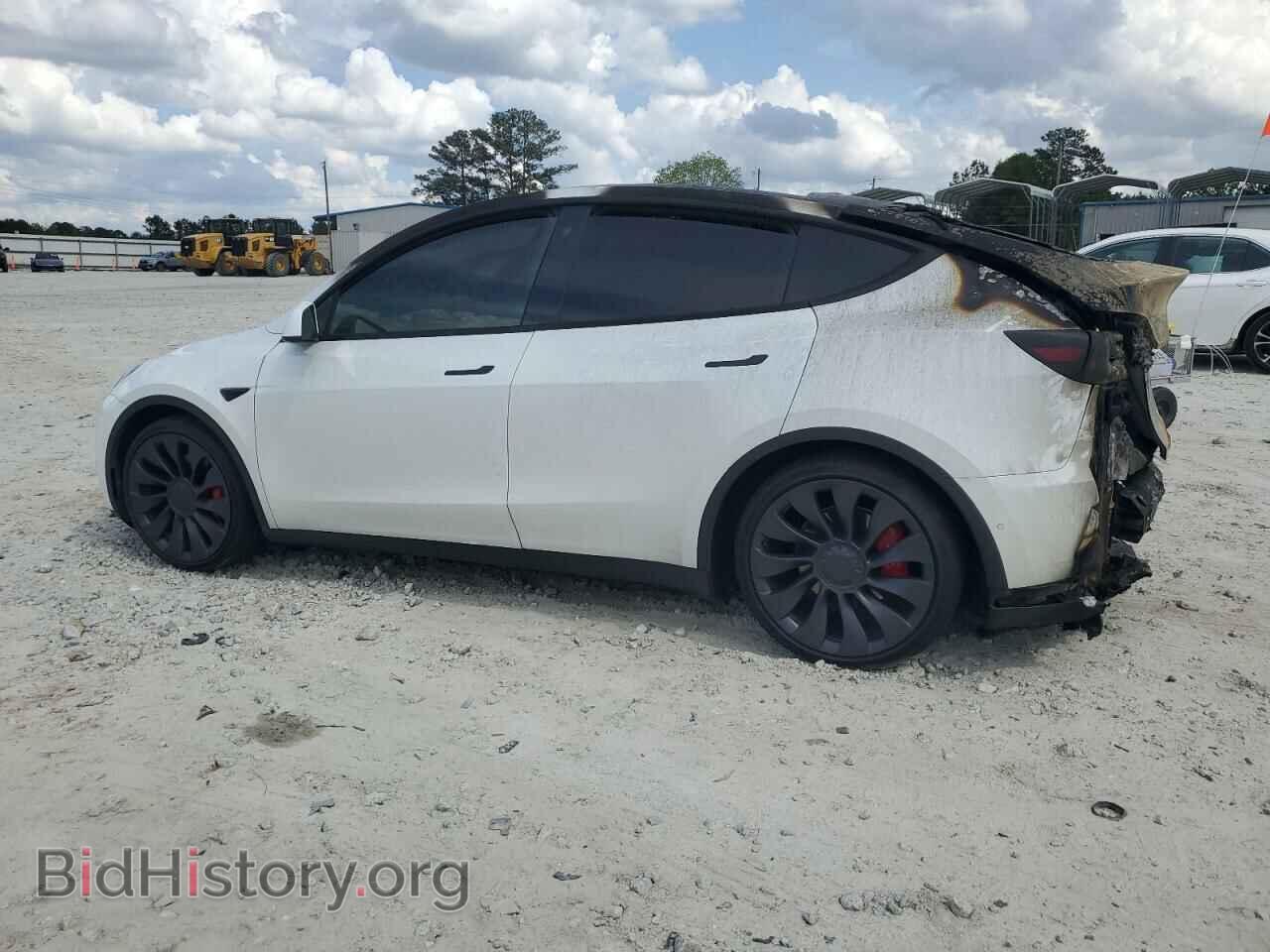 2021 TESLA MODEL Y - VIN: 5YJYGDEF3MF263500 - Photo 2