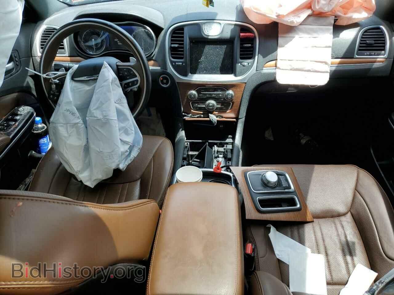 2019 CHRYSLER 300 - VIN: 2C3CCAPT1KH573325 - Фото 8