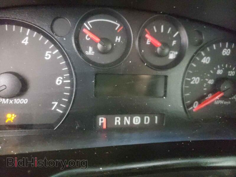 2007 Ford TAURUS (VIN 1FAFP53U17A206830) — photo 8 of 10