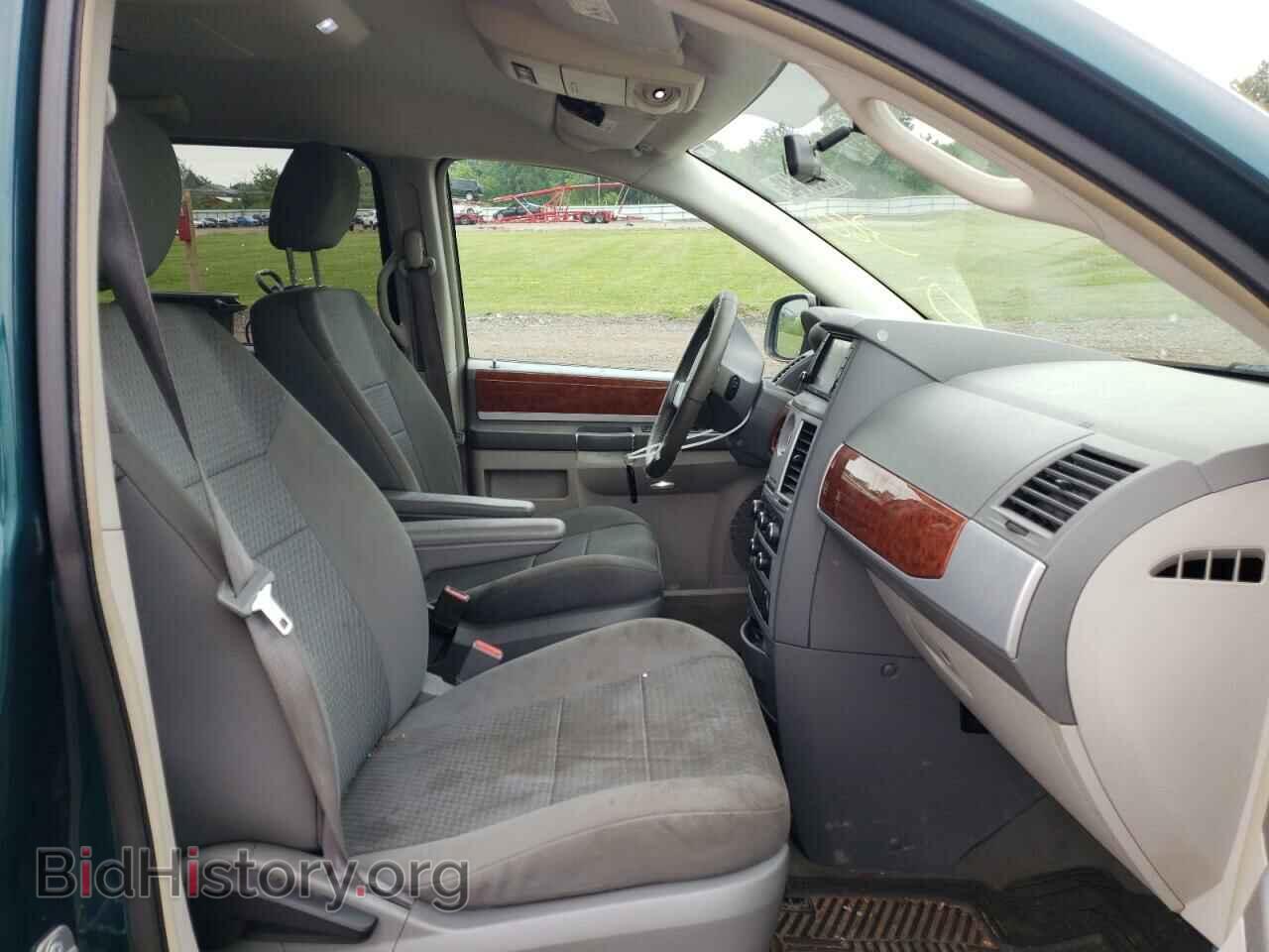 2009 CHRYSLER MINIVAN - VIN: 2A8HR541X9R592429 - Фото 5