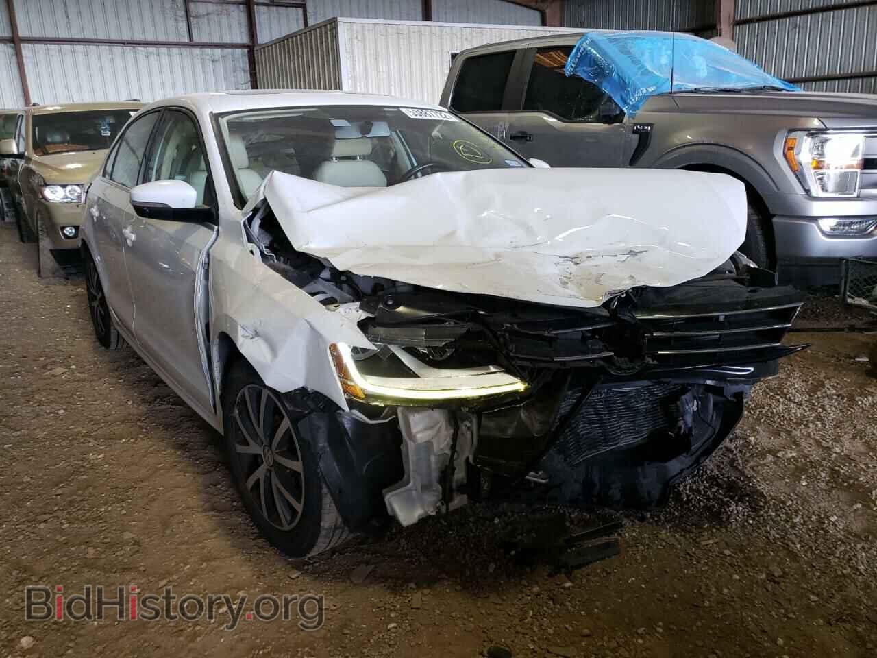 Фотография 3VWDB7AJ7HM393867 - VOLKSWAGEN JETTA 2017
