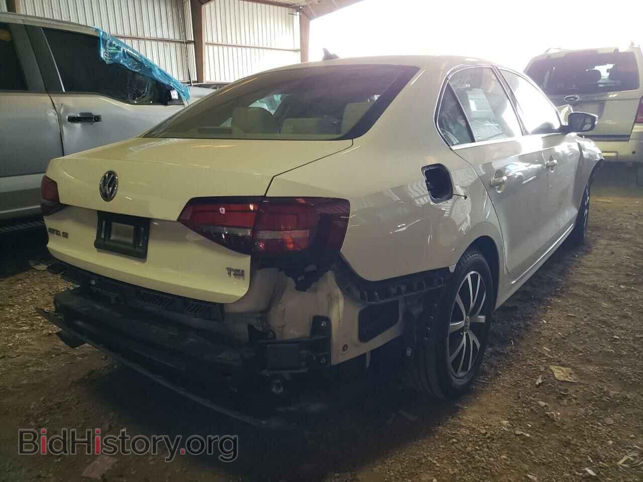 2017 VOLKSWAGEN JETTA - VIN: 3VWDB7AJ7HM393867 - Фото 4