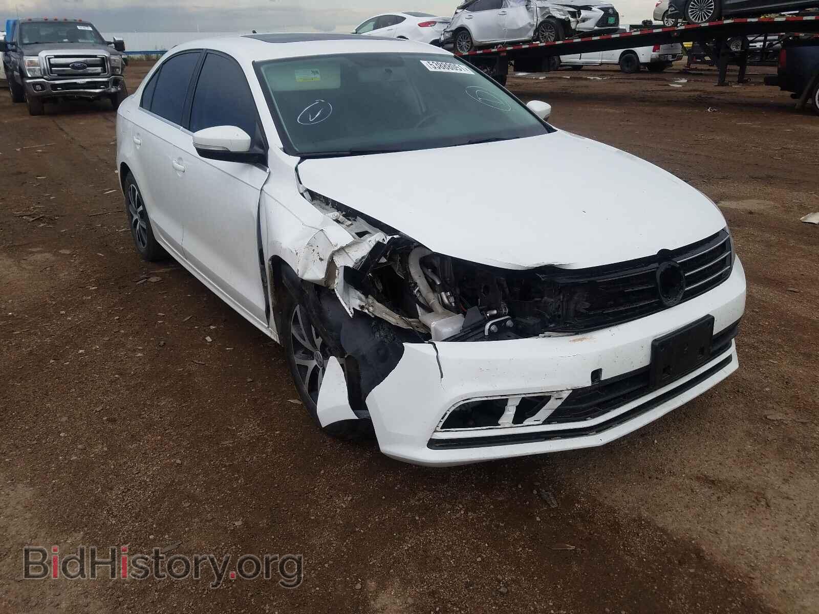 Фотография 3VWB67AJ7HM408010 - VOLKSWAGEN JETTA 2017
