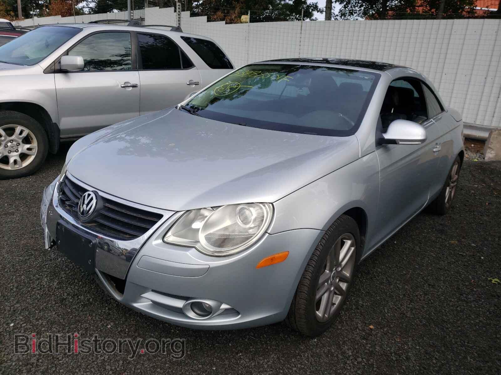 2008 VOLKSWAGEN EOS - VIN: WVWFA71F38V016985 - Фото 2