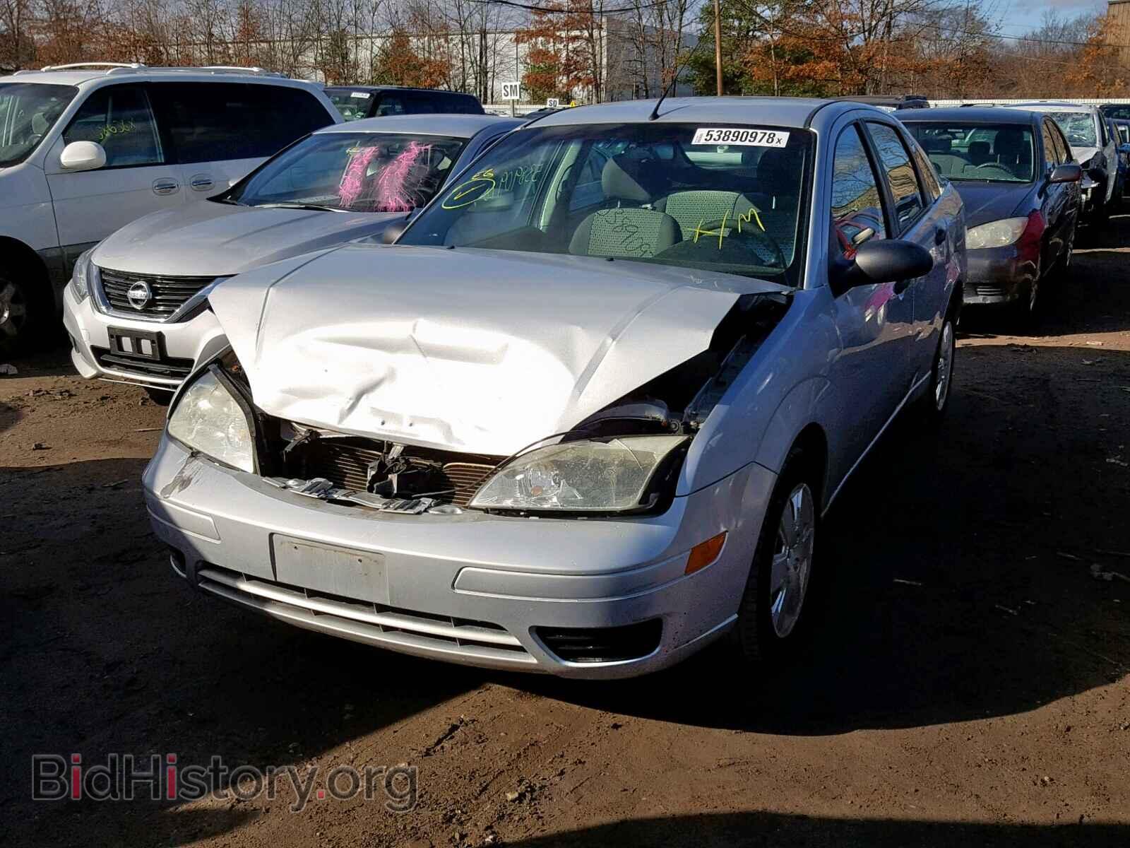2007 FORD FOCUS - VIN: 1FAFP34N07W272316 - Фото 2