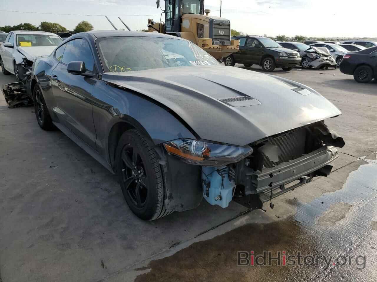 Photo 1FA6P8TH9L5105817 - FORD MUSTANG 2020