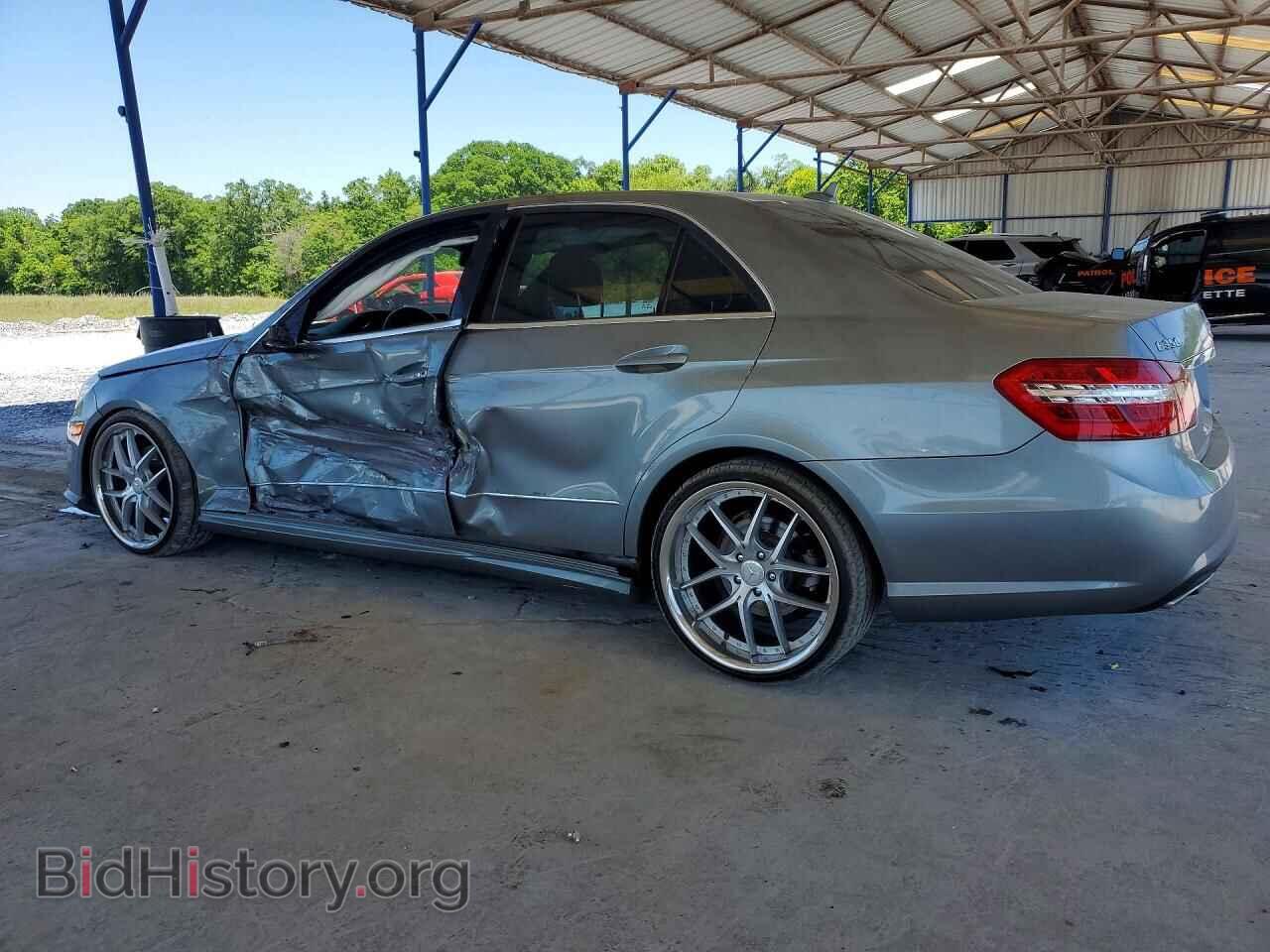 2011 MERCEDES-BENZ E-CLASS - VIN: WDDHF8HB7BA435302 - Фото 2