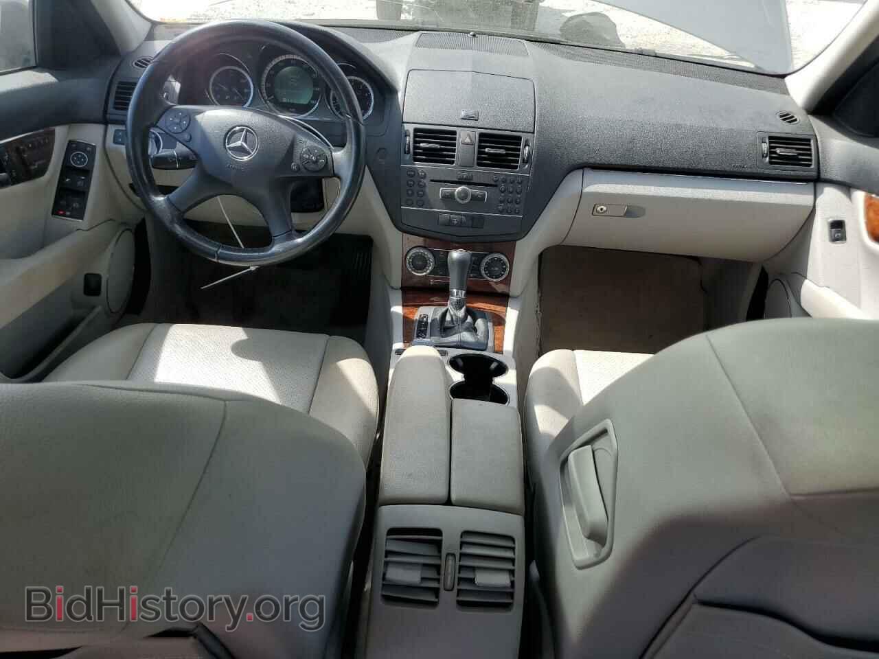 2011 MERCEDES-BENZ C-CLASS - VIN: WDDGF5EB2BR173513 - Фото 8