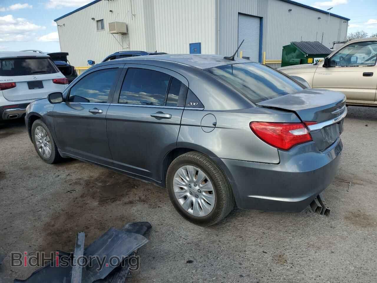 2013 CHRYSLER 200 - VIN: 1C3CCBAB8DN647193 - Фото 2