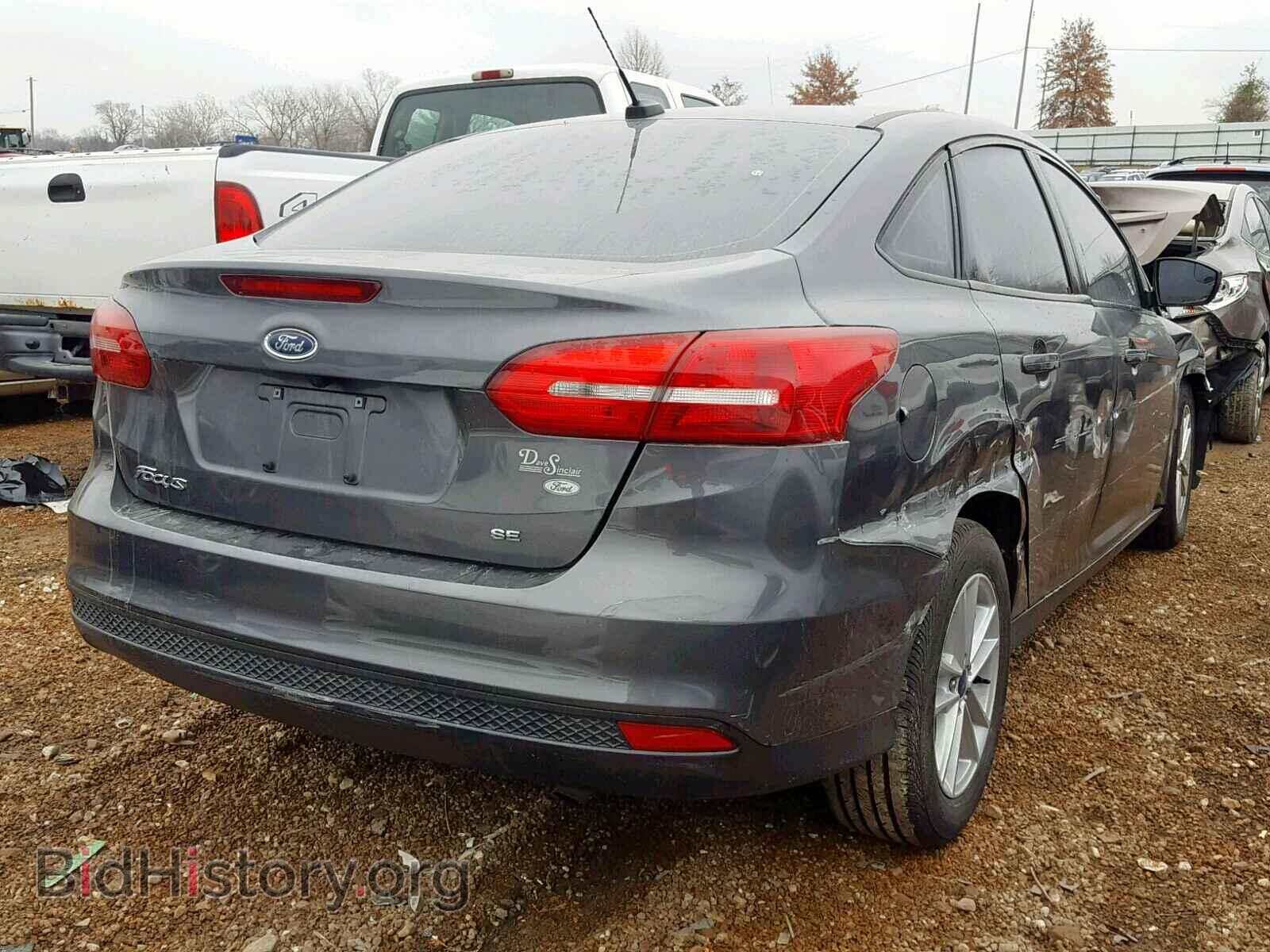 2017 FORD FOCUS SE - VIN: 1FADP3F27HL332945 - Фото 4