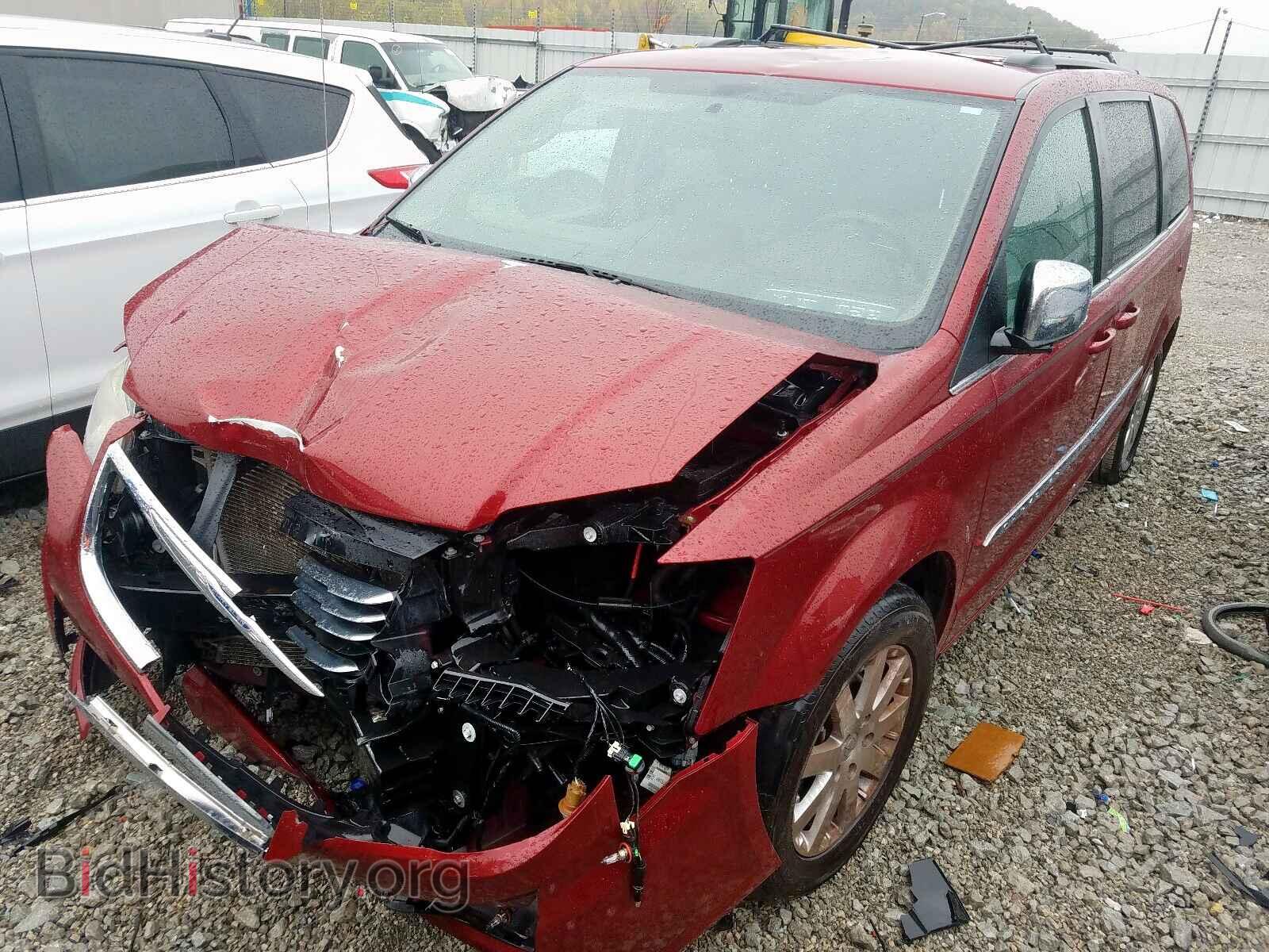 2011 CHRYSLER TOWN & COU - VIN: 2A4RR8DG1BR609507 - Фото 2