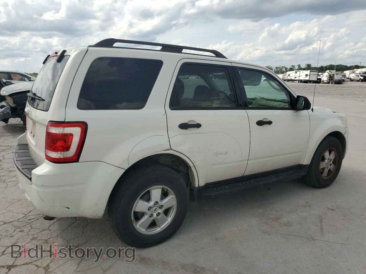 2009 FORD ESCAPE - VIN: 1FMCU03799KA13773 - Фото 3