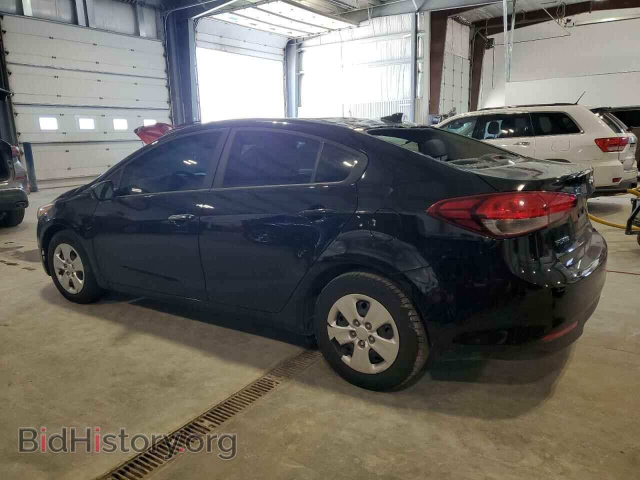 2017 KIA FORTE - VIN: 3KPFL4A79HE100945 - Фото 2