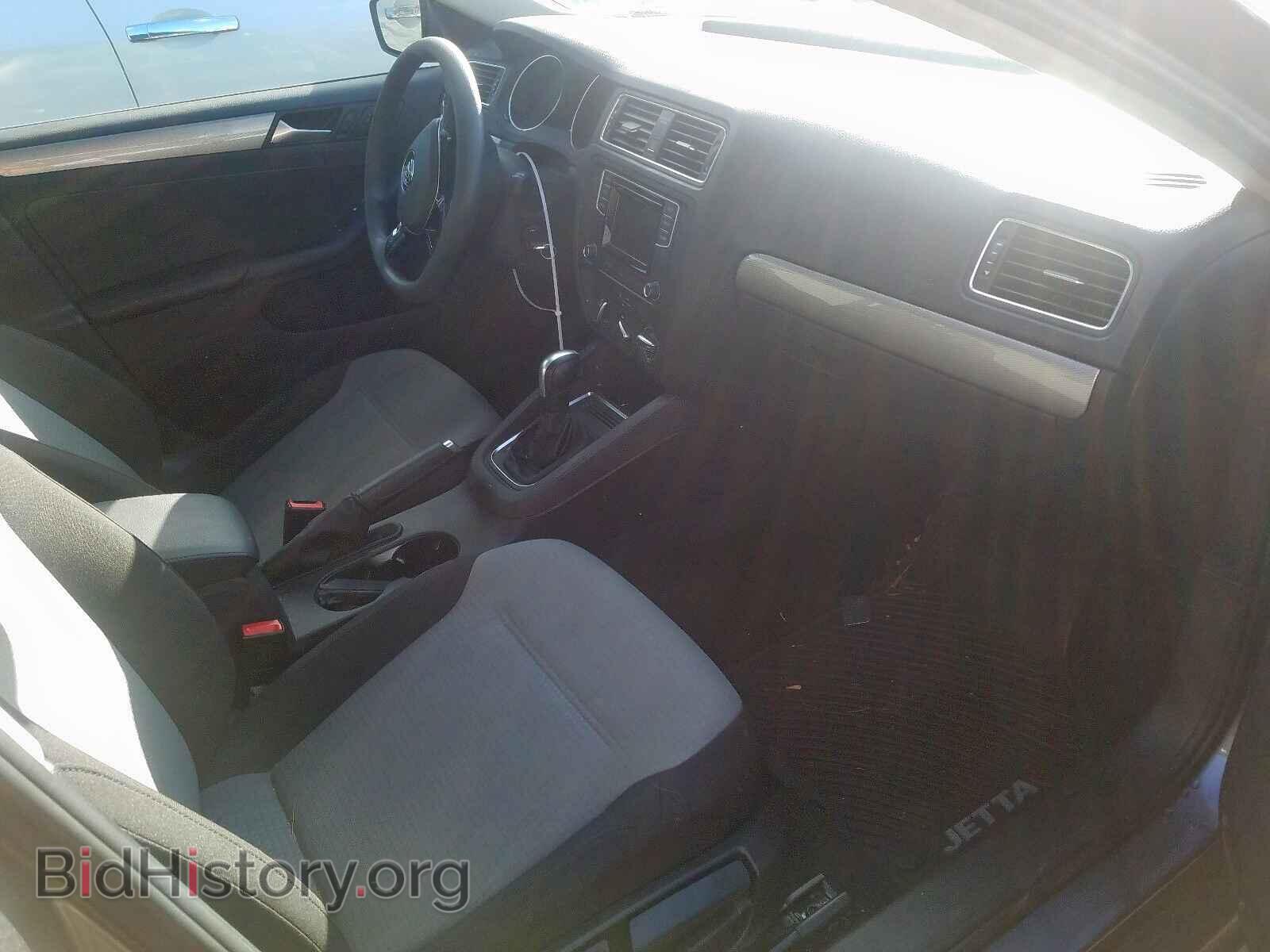 2017 VOLKSWAGEN JETTA - VIN: 3VW2B7AJ0HM406014 - Фото 5