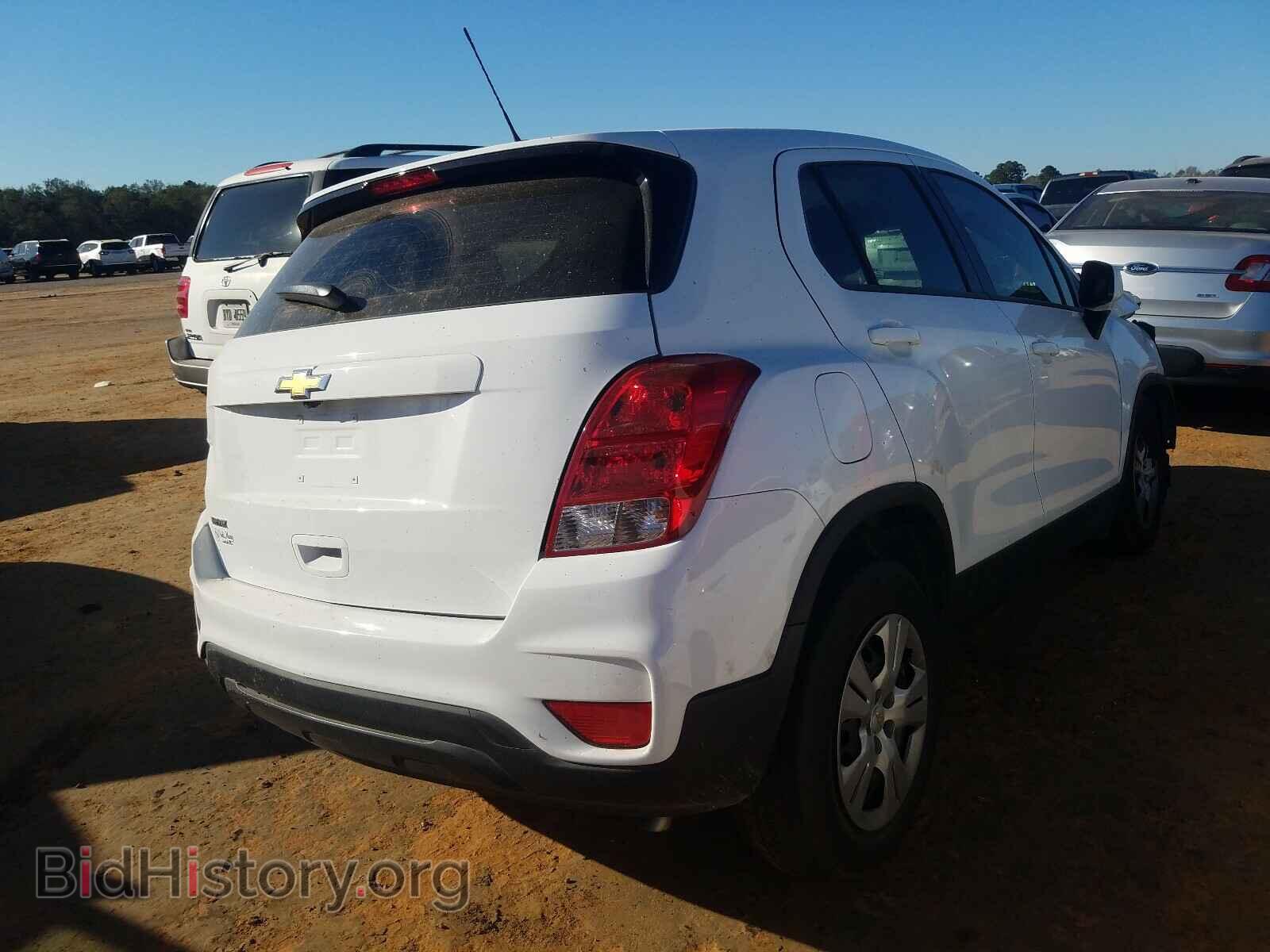 2017 CHEVROLET TRAX - VIN: KL7CJKSB1HB235881 - Фото 4