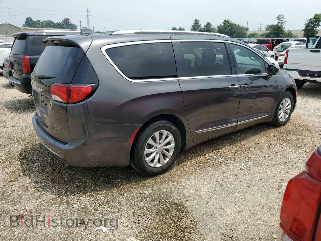 2019 CHRYSLER PACIFICA - VIN: 2C4RC1BG4KR665829 - Фото 3