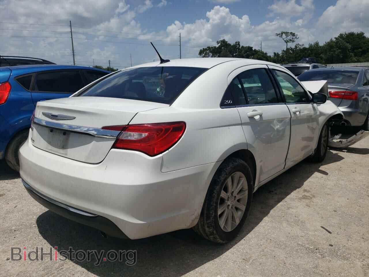 2014 CHRYSLER 200 - VIN: 1C3CCBBG0EN113889 - Фото 4