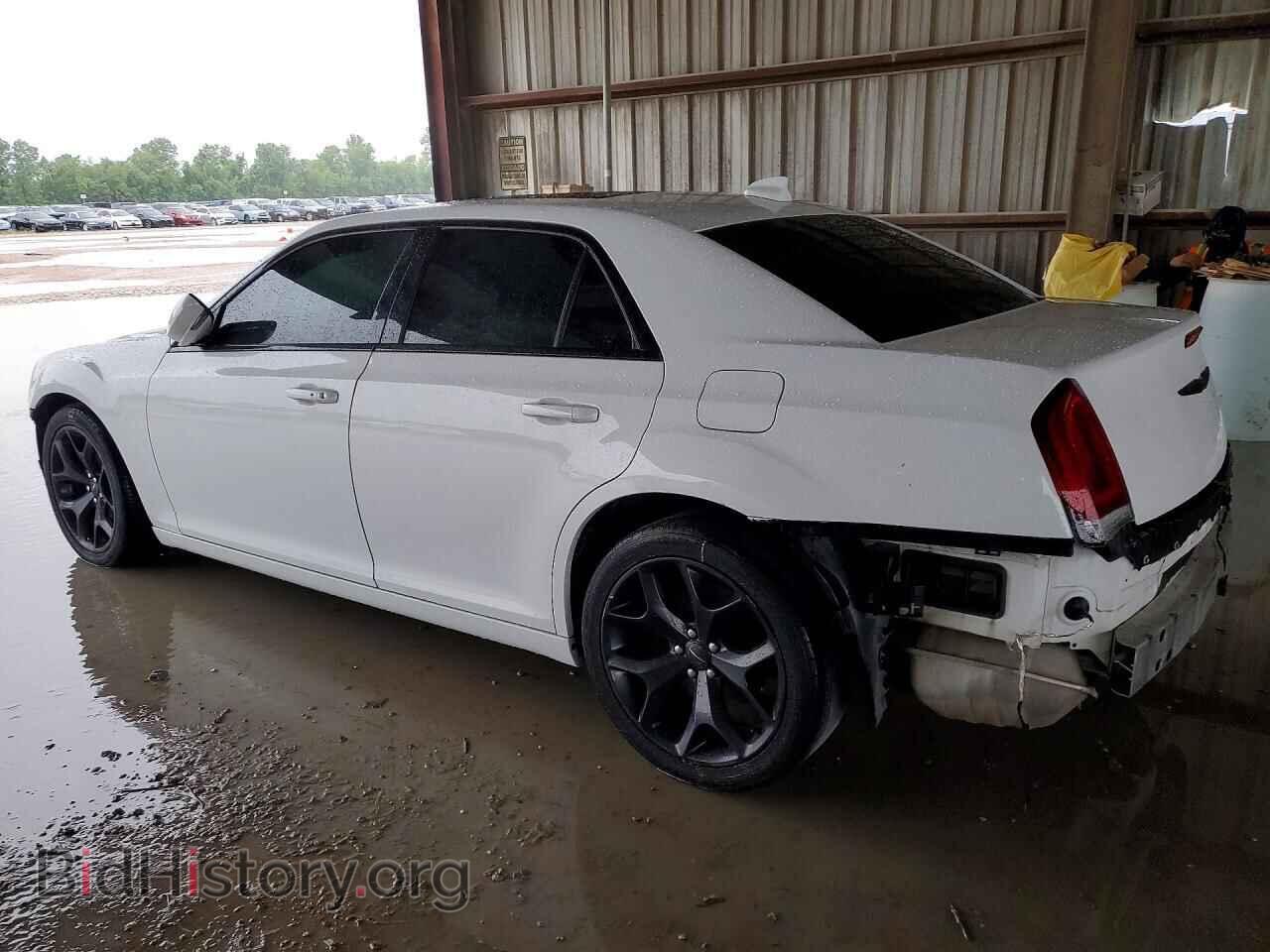 2021 CHRYSLER 300 - VIN: 2C3CCABG7MH550189 - Photo 2