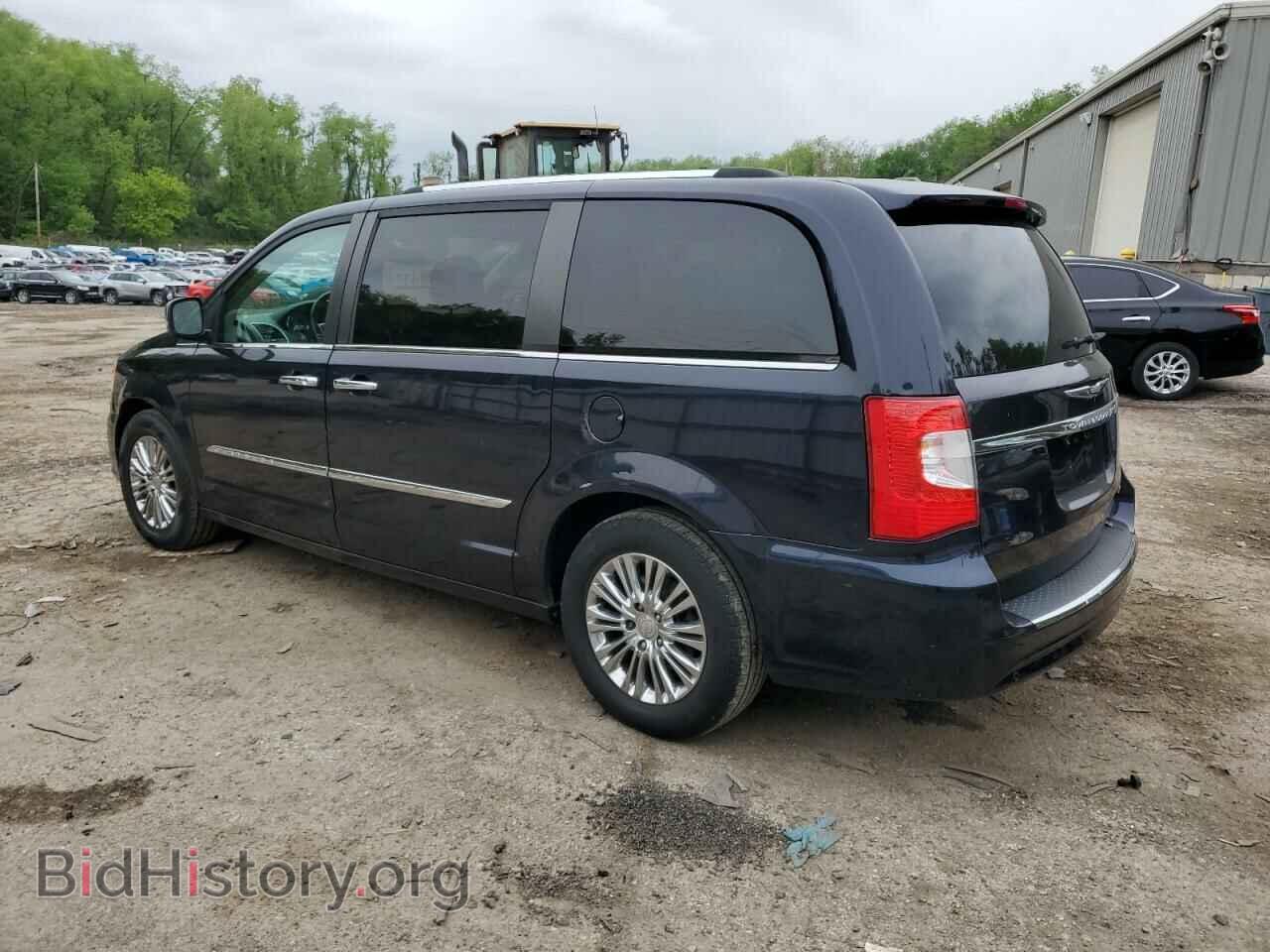 2011 CHRYSLER MINIVAN - VIN: 2A4RR6DG2BR609987 - Photo 2