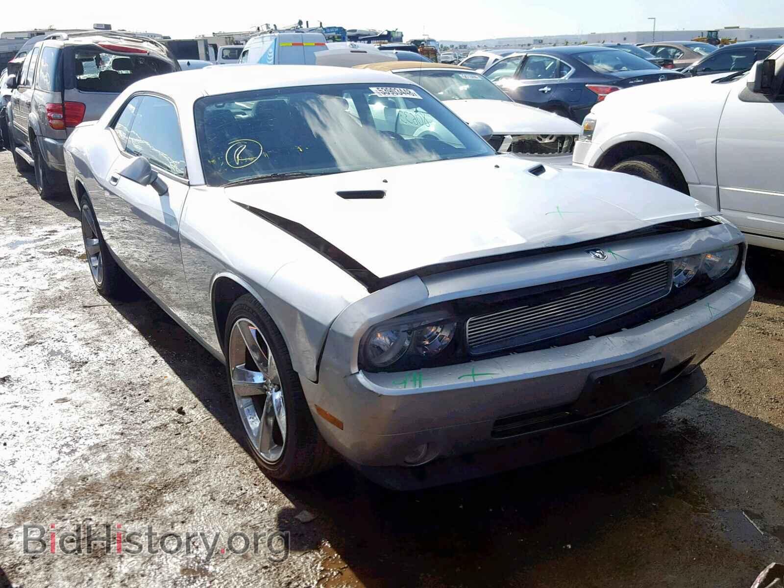 Photo 2B3LJ44V79H598640 - DODGE CHALLENGER 2009