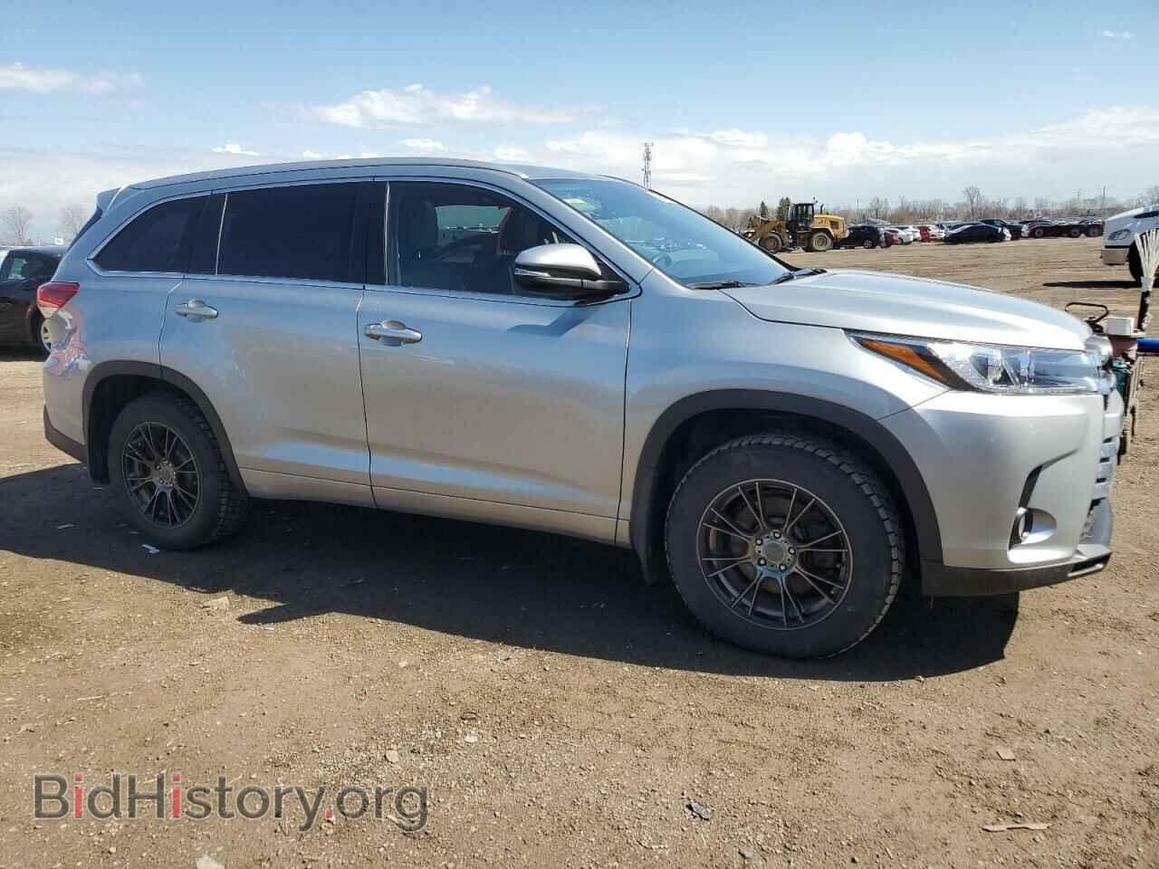 2017 TOYOTA HIGHLANDER - VIN: 5TDJZRFH4HS416282 - Фото 4