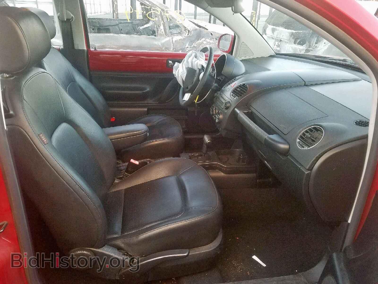 2010 VOLKSWAGEN BEETLE - VIN: 3VWPW3AG4AM020189 - Фото 5