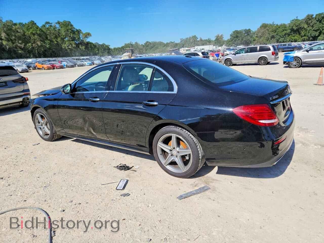 2017 MERCEDES-BENZ E-CLASS - VIN: WDDZF4KB7HA019765 - Фото 2