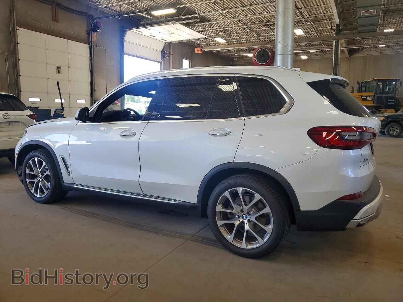 2019 BMW X5 - VIN: 5UXCR6C53KLL08261 - Photo 2