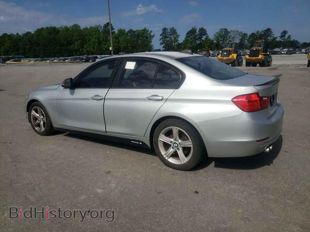2012 BMW 3 SERIES - VIN: WBA3A5C57CF347077 - Фото 2