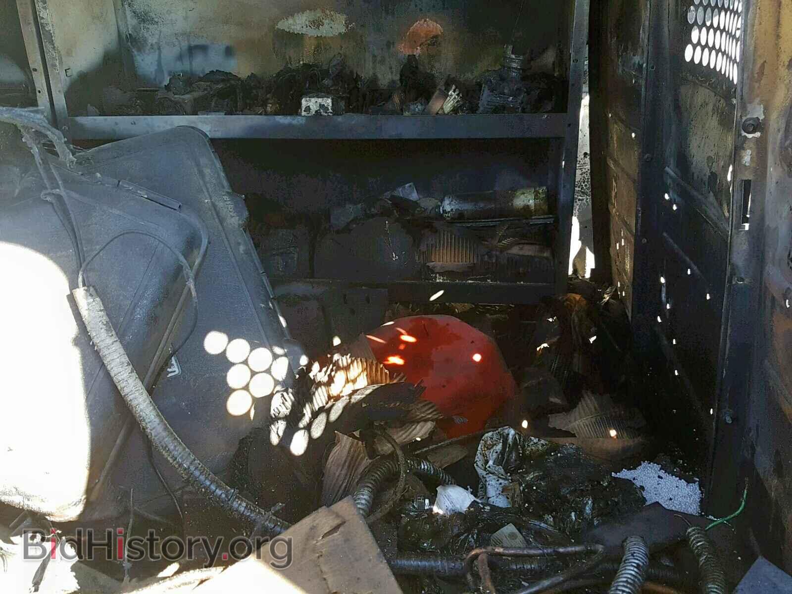 2011 FORD ECONOLINE - VIN: 1FTNE2EW8BDB24271 - Photo 6