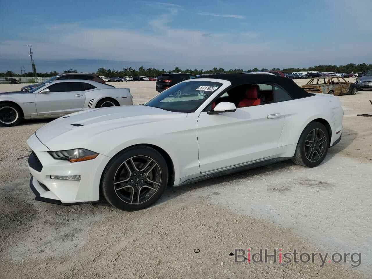 Photo 1FATP8UH3J5143493 - FORD MUSTANG 2018