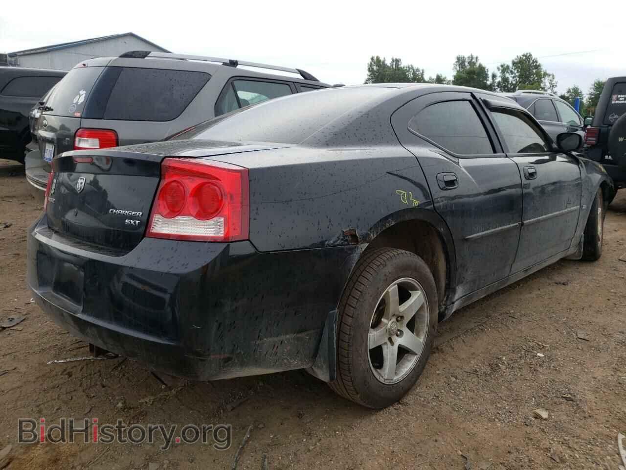 2010 DODGE CHARGER - VIN: 2B3CA3CVXAH210655 - Фото 4